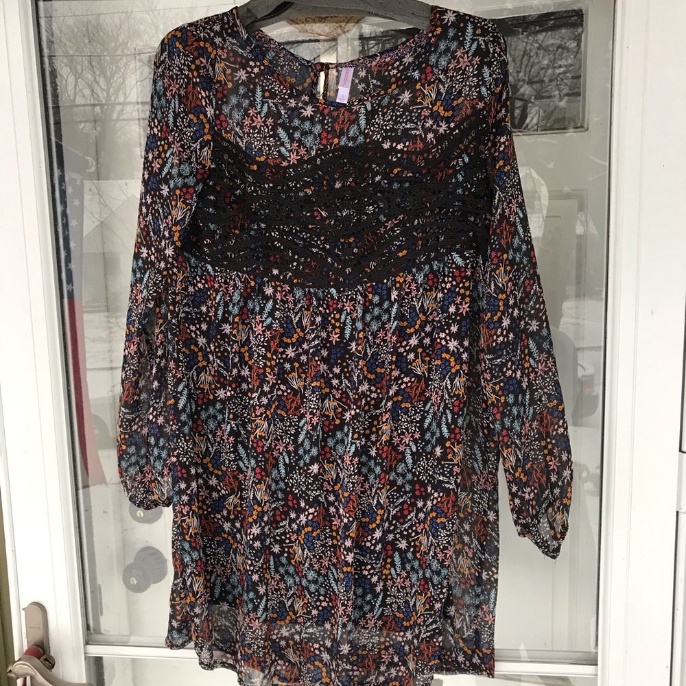 ✨5 for 25 Sale✨ Boho Hippie Floral crocheted Dress